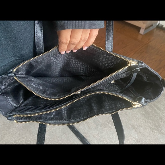 Kate Spade Satchel - Picture 6 of 7